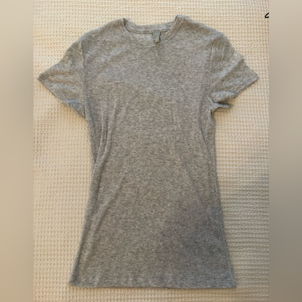 SKIMS Sheet Cotton Tank & Tee Set - Picture 3 of 8